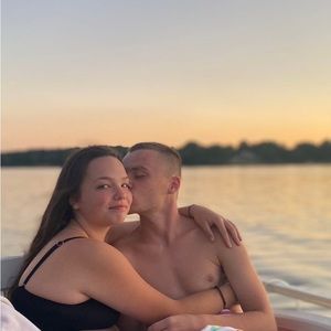 Meet your Posher, Cameron